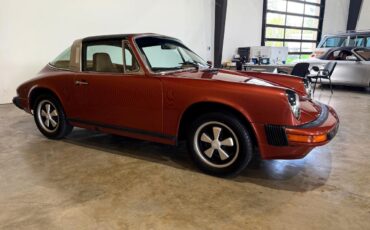 Porsche-911-1976-Classic-Car-7