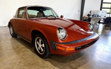 Porsche-911-1976-Classic-Car-8