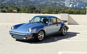 Porsche-911-1976-Coupe-1