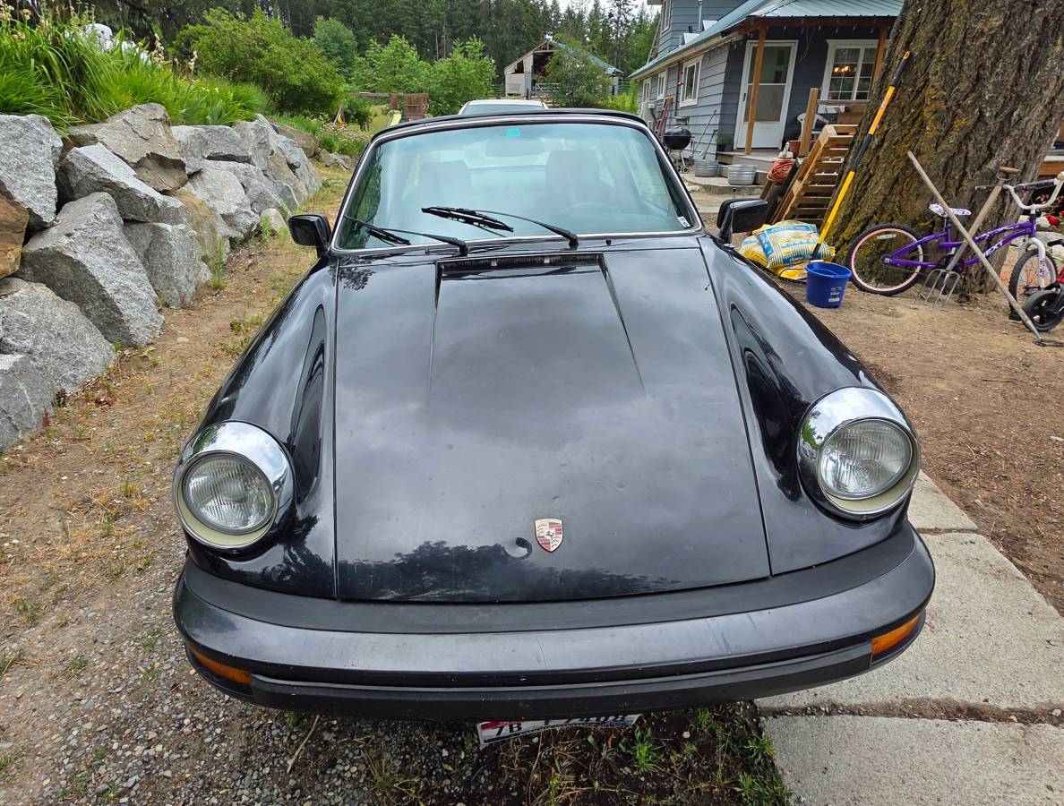 Porsche-911-1976-black-10