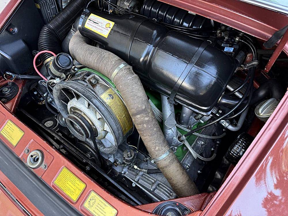 Porsche-911-1976-red-14