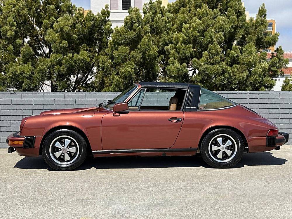 Porsche-911-1976-red-20