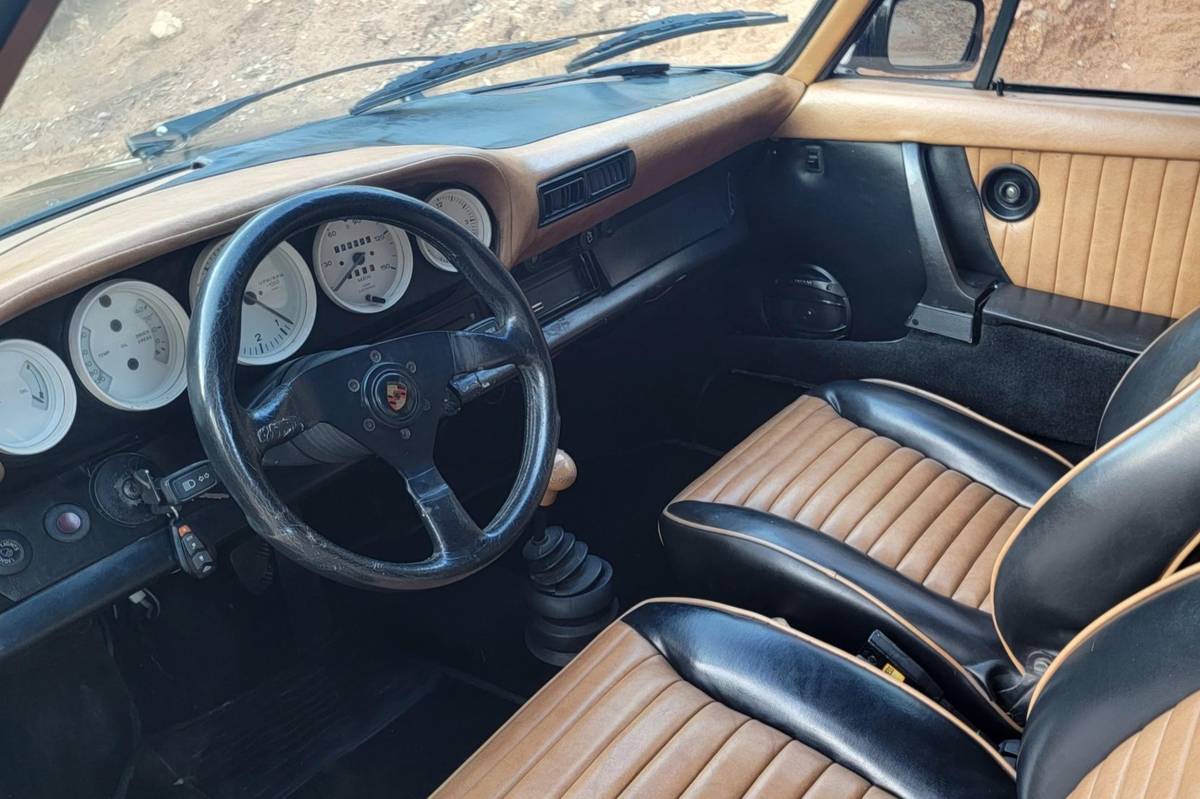 Porsche-911-1977-12