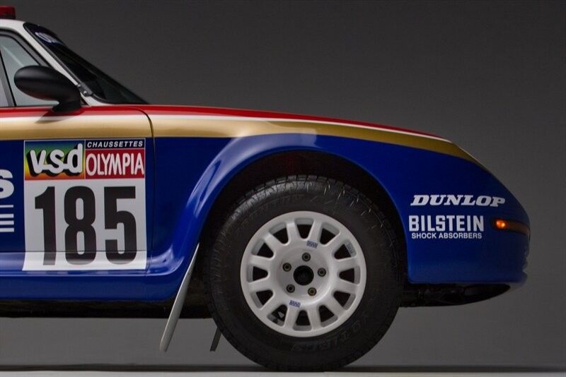 Porsche-911-1977-14