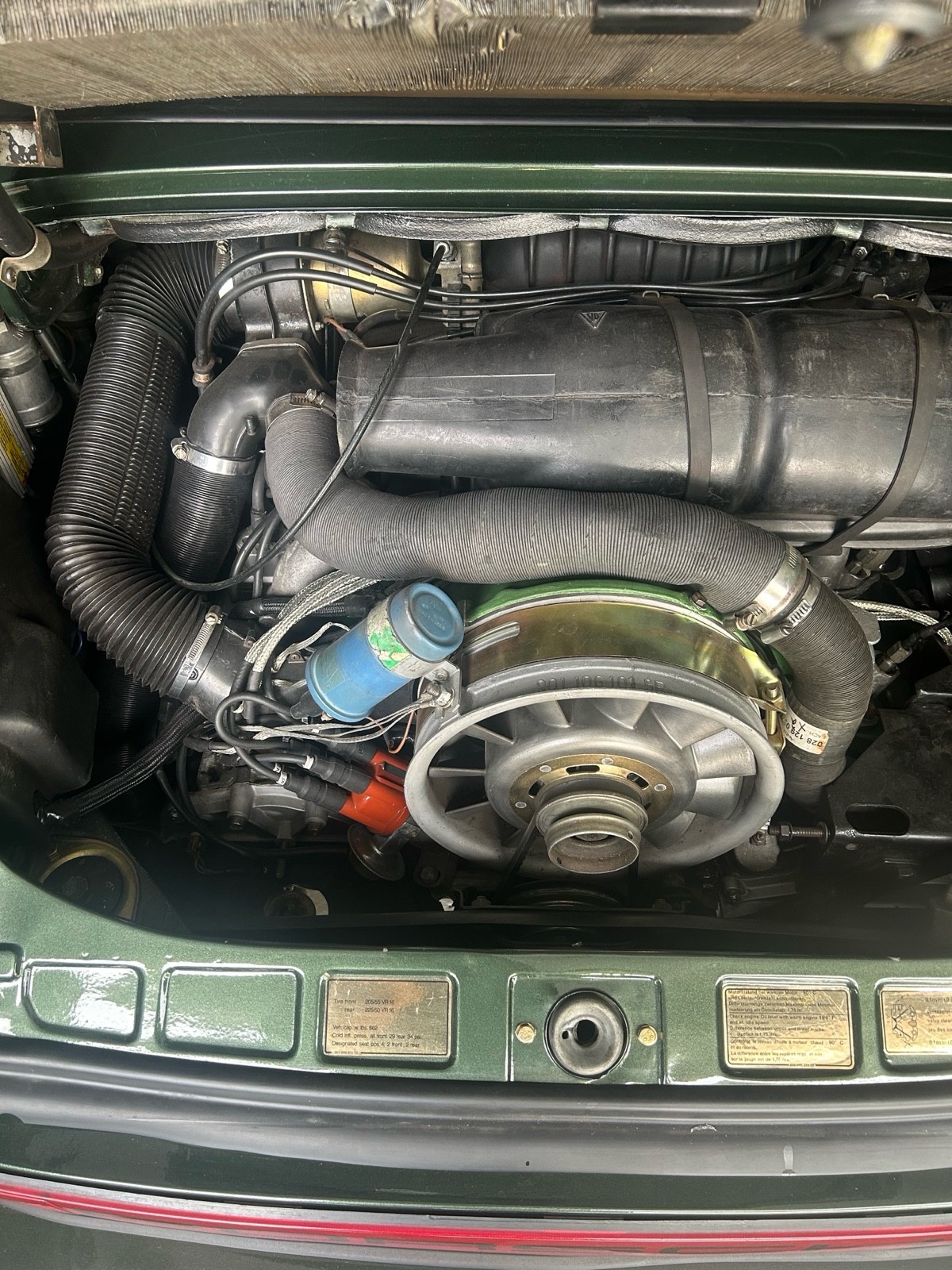 Porsche-911-1977-16