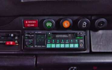 Porsche-911-1977-29