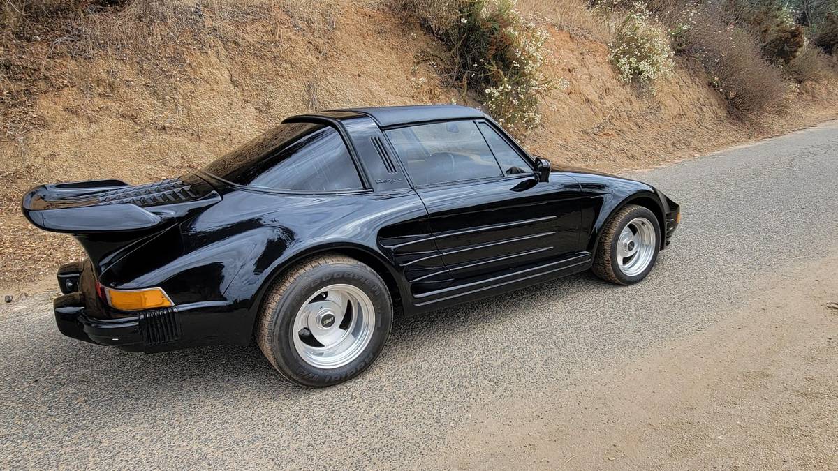 Porsche-911-1977-3