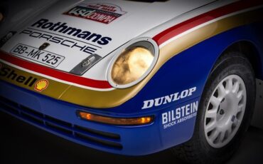 Porsche-911-1977-38