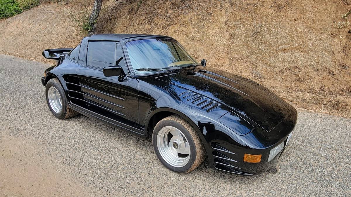 Porsche-911-1977-6
