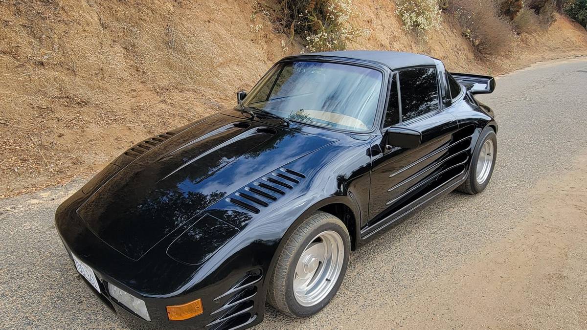 Porsche-911-1977-8