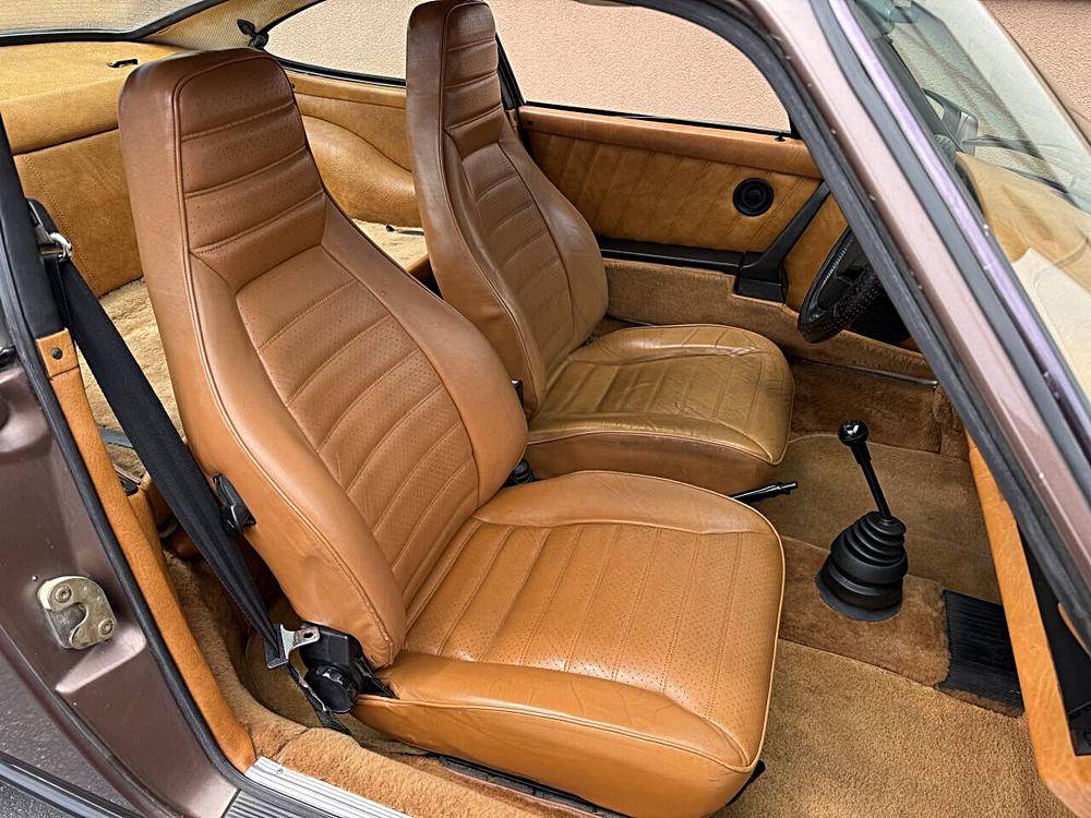 Porsche-911-1977-brown-12