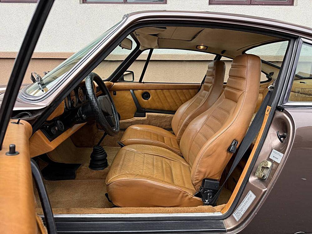 Porsche-911-1977-brown-14