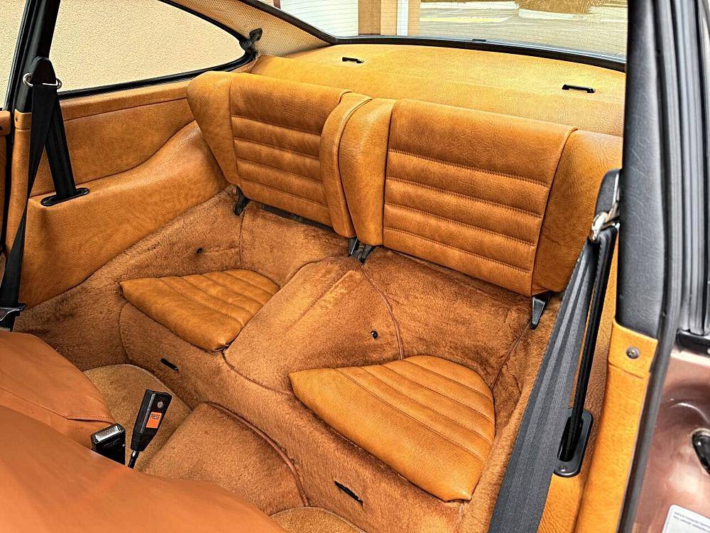 Porsche-911-1977-brown-15