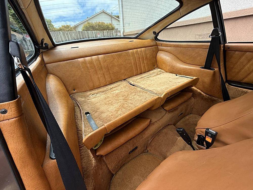 Porsche-911-1977-brown-23