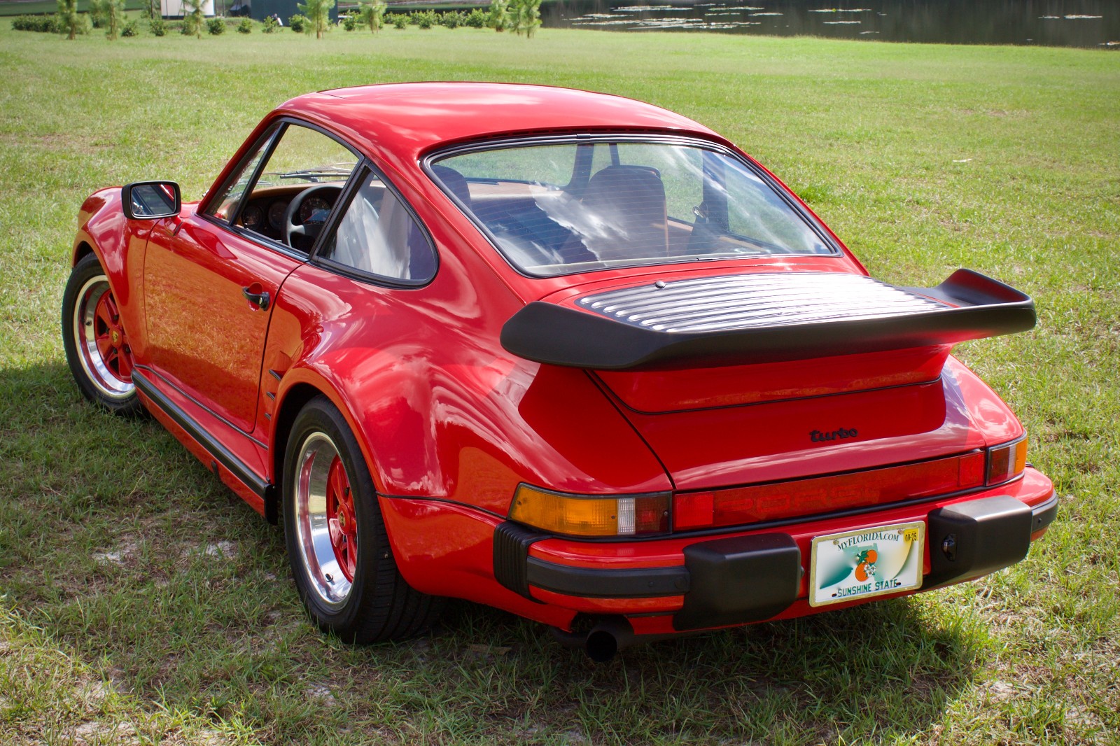 Porsche-911-1978-Coupe-10