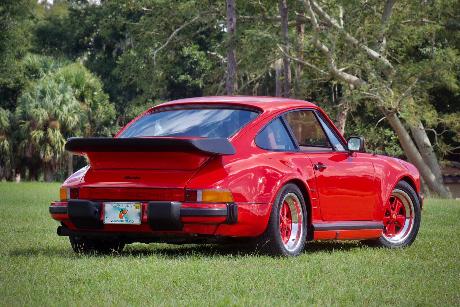 Porsche-911-1978-Coupe-11