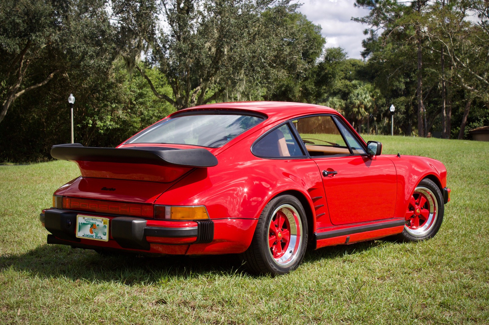 Porsche-911-1978-Coupe-12