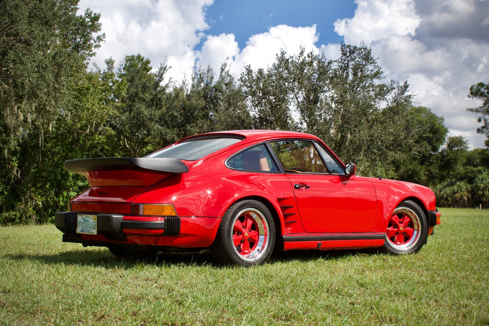 Porsche-911-1978-Coupe-13
