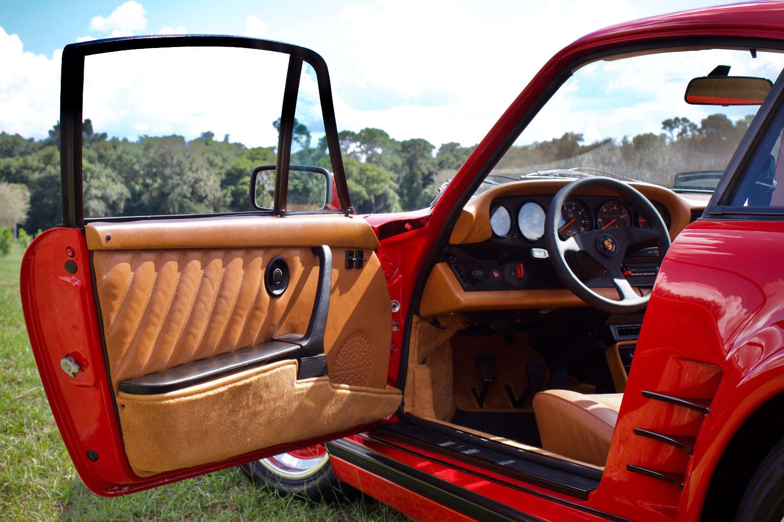 Porsche-911-1978-Coupe-16