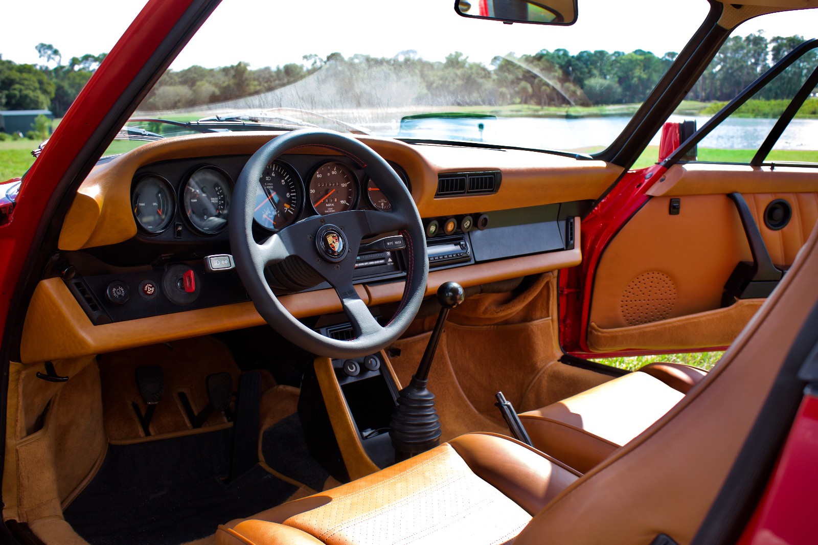 Porsche-911-1978-Coupe-18