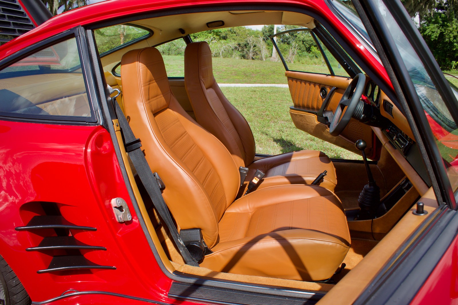 Porsche-911-1978-Coupe-22