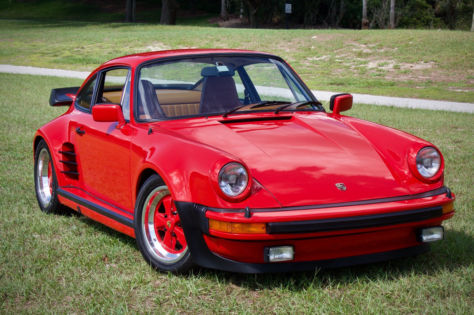 Porsche-911-1978-Coupe-3