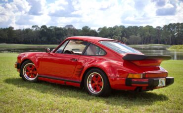 Porsche-911-1978-Coupe-8