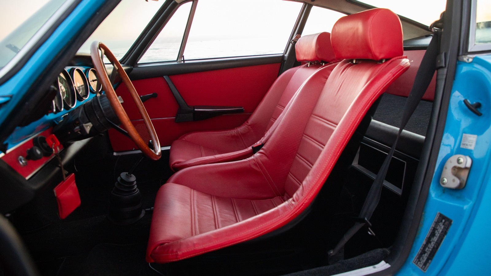 Porsche-911-1980-13