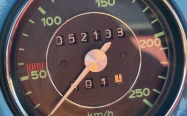 Porsche-911-1980-19