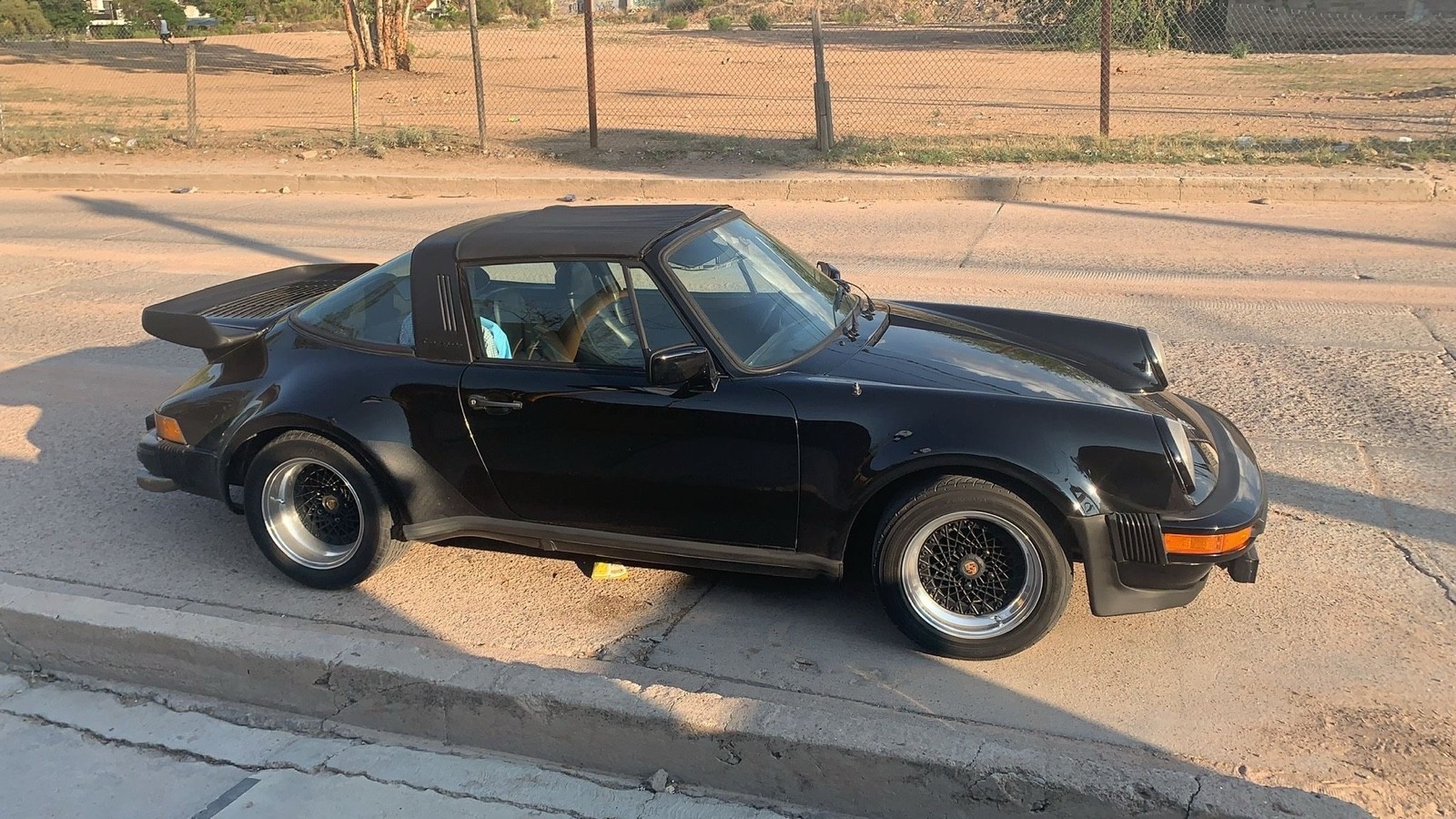 Porsche-911-1980-2