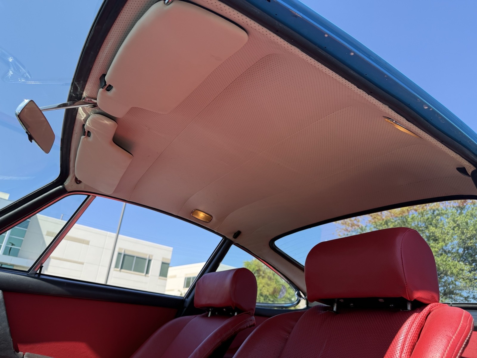 Porsche-911-1980-23