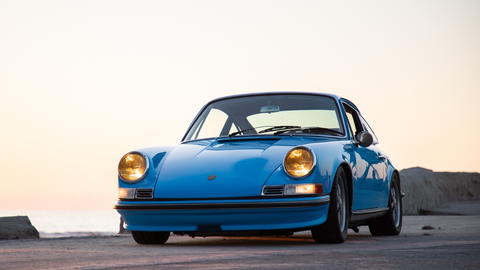 Porsche-911-1980-4