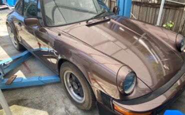 Porsche-911-1981-Coupe-1