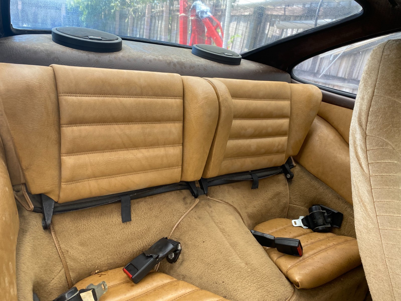 Porsche-911-1981-Coupe-4