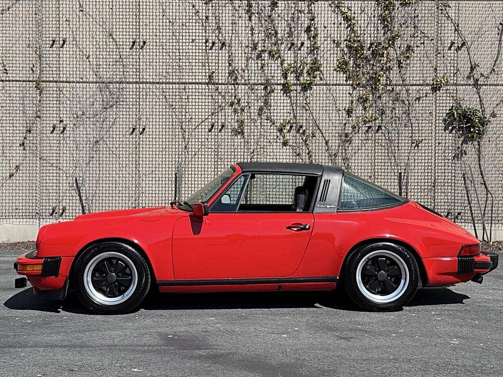 Porsche-911-1981-red-8