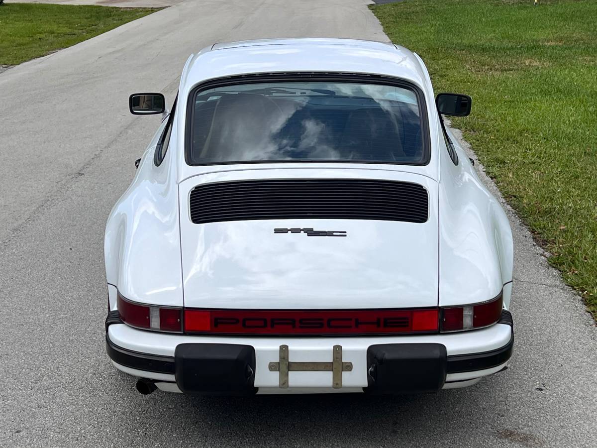 Porsche-911-1981-white-10