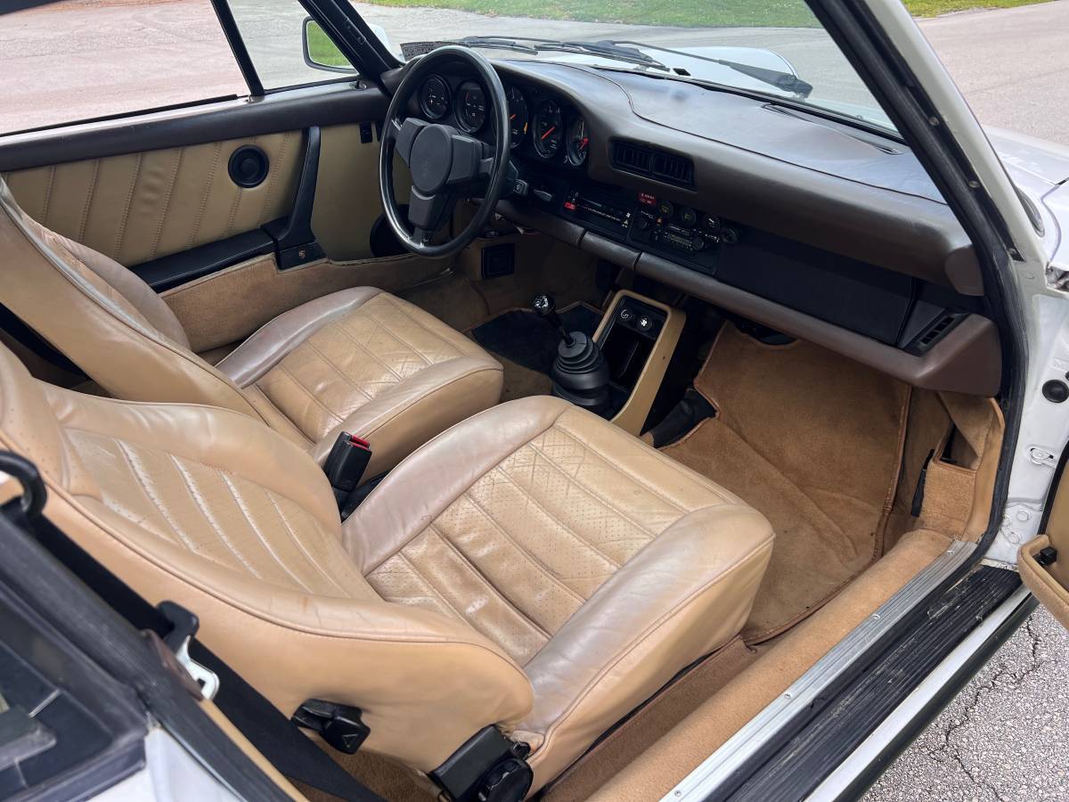 Porsche-911-1981-white