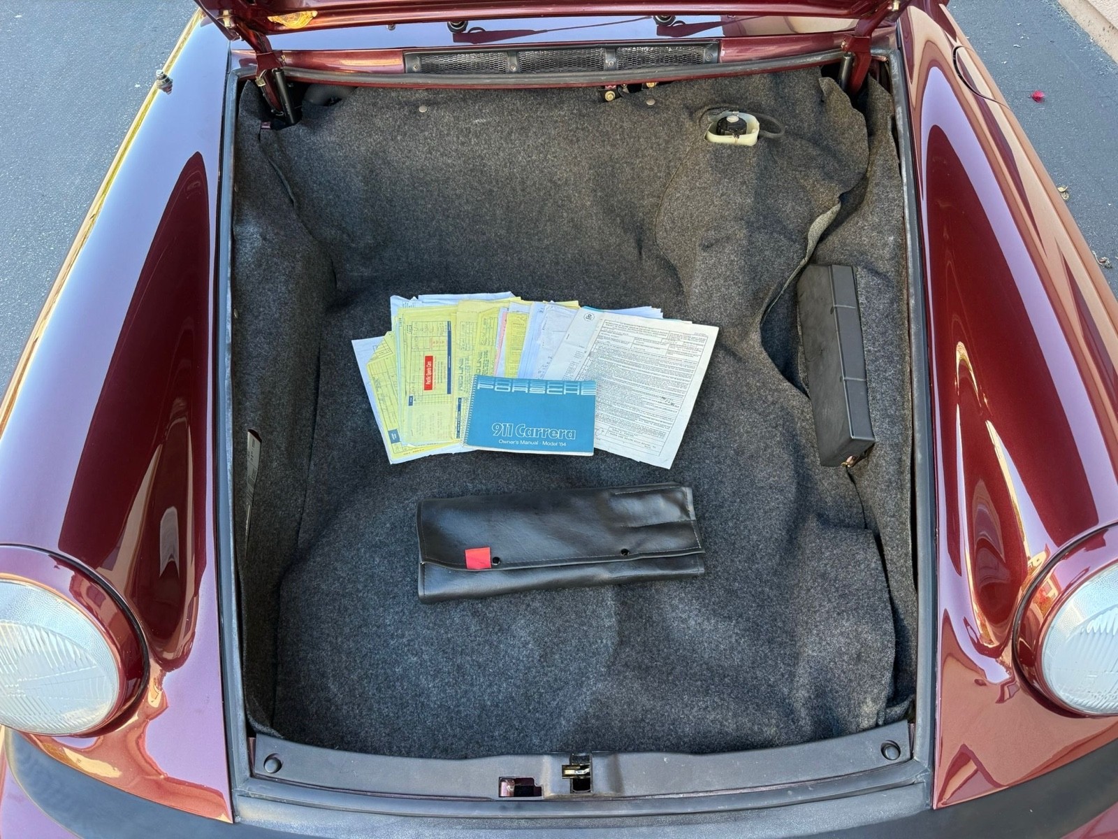 Porsche-911-1983-15