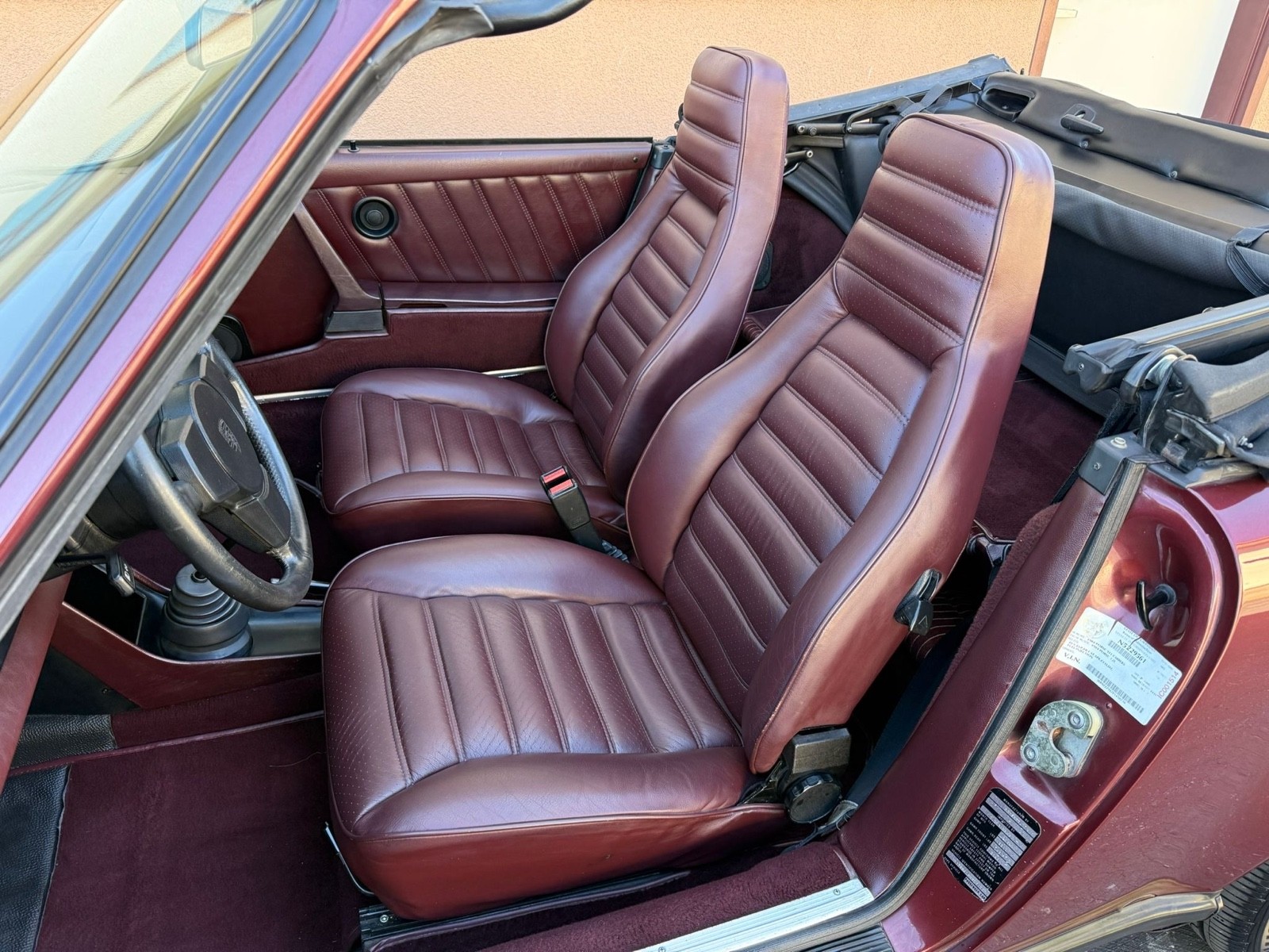 Porsche-911-1983-9