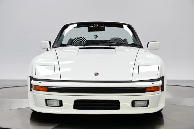 Porsche-911-1983-Convertible-10