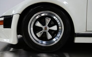 Porsche-911-1983-Convertible-13