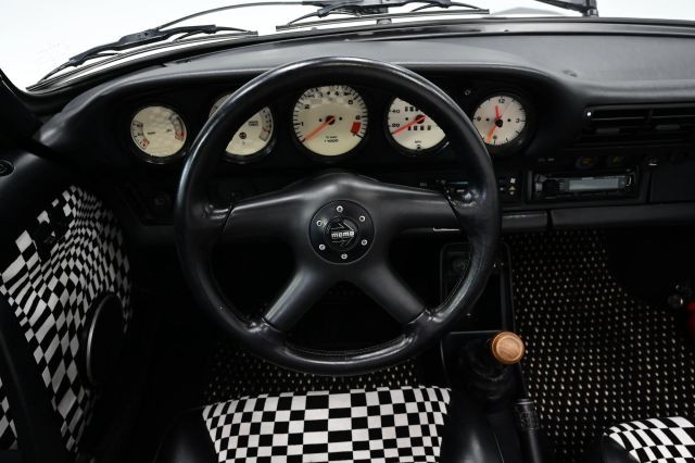 Porsche-911-1983-Convertible-20