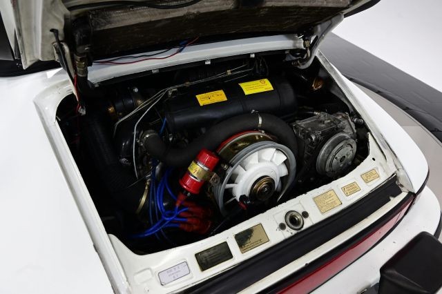 Porsche-911-1983-Convertible-21