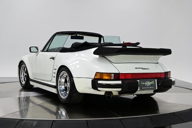 Porsche-911-1983-Convertible-3