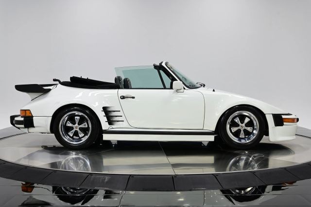 Porsche-911-1983-Convertible-7