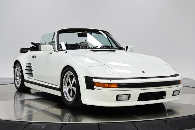 Porsche-911-1983-Convertible-9