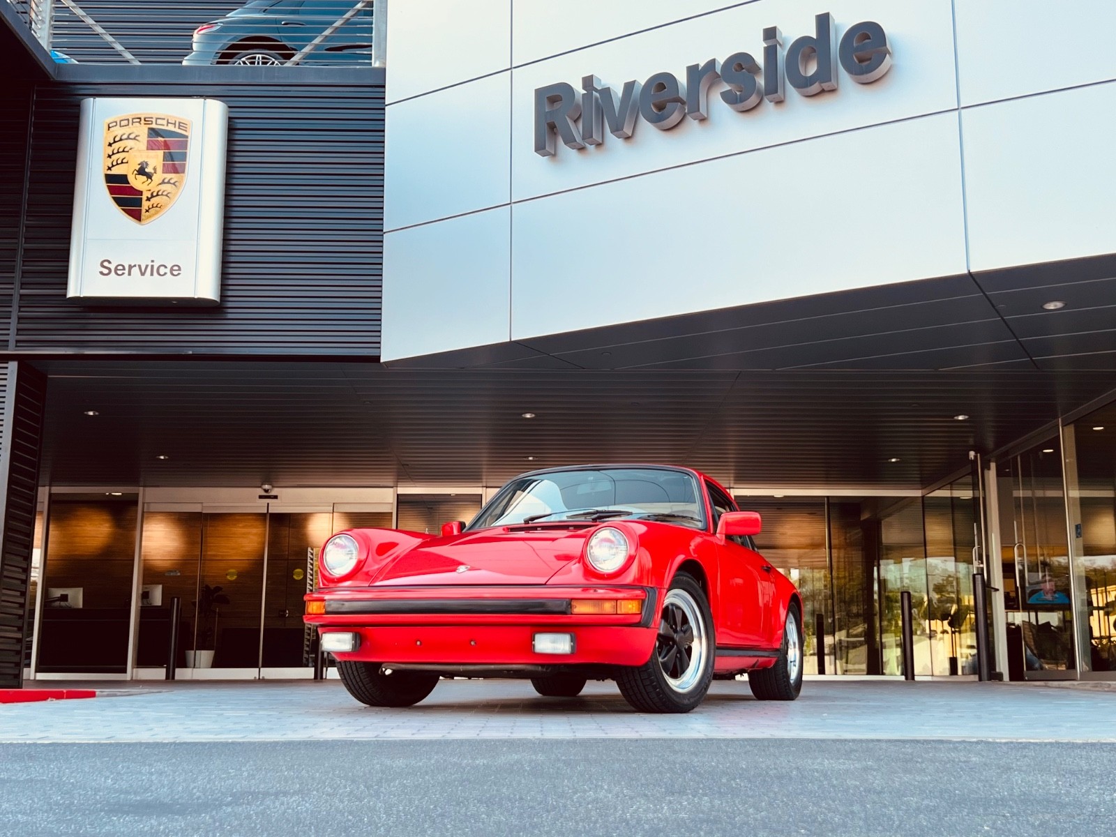 Porsche-911-1983-Coupe-1