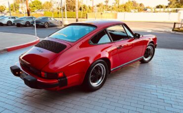 Porsche-911-1983-Coupe-2