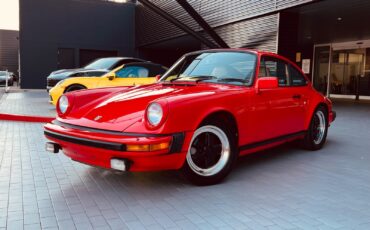 Porsche-911-1983-Coupe-9