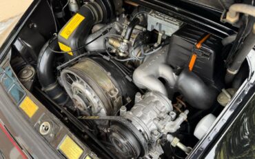 Porsche-911-1984-16